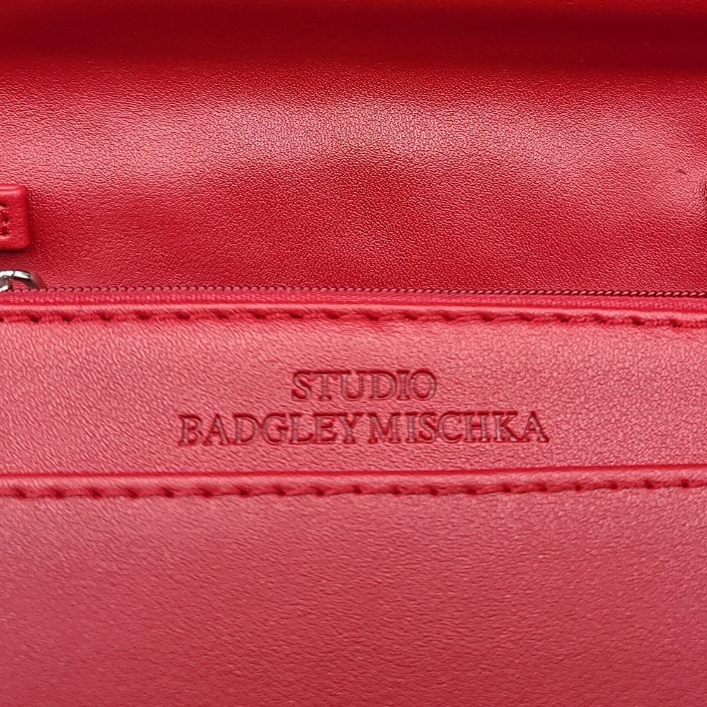 Badgley Mischka QUILTED HANDBAG W/CIRCLE BM LOGO - Picture 5 of 8